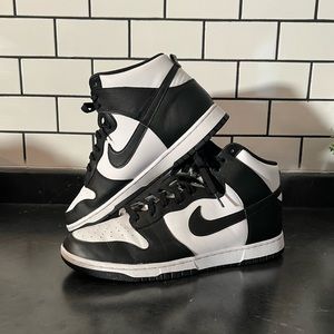 Nike Dunk High “Panda”